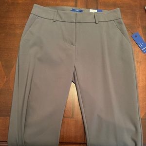 Women’s dress slacks never worn